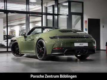 Porsche 992  4 GTS Cabrio Natooliv Burmester