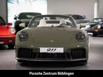 Porsche 992  4 GTS Cabrio Natooliv Burmester