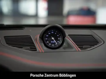 Porsche 992  4 GTS Cabrio Natooliv Burmester