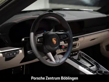 Porsche 992  4 GTS Cabrio Natooliv Burmester