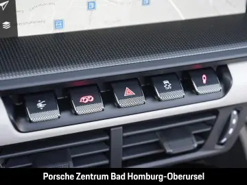 Porsche 992 GTS Cabrio Burmester Lift