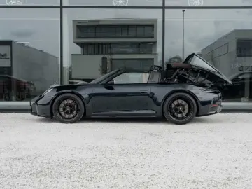 Porsche 992 Targa 4 GTS PTS Moonlight Blue Burmester