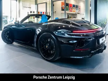 Porsche 992 911 Carrera 4 GTS Cabrio Burmester Rivierabl