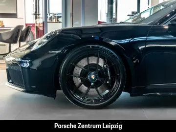 Porsche 992 911 Carrera 4 GTS Cabrio Burmester Rivierabl
