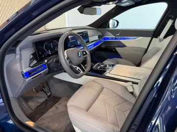 BMW 740d xDrive  PANO THEATRE DRV.-ASS.-PRO