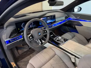 BMW 740d xDrive  PANO THEATRE DRV.-ASS.-PRO