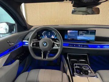 BMW 740d xDrive  PANO THEATRE DRV.-ASS.-PRO