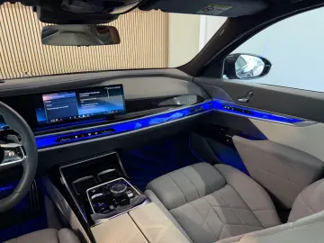 BMW 740d xDrive  PANO THEATRE DRV.-ASS.-PRO
