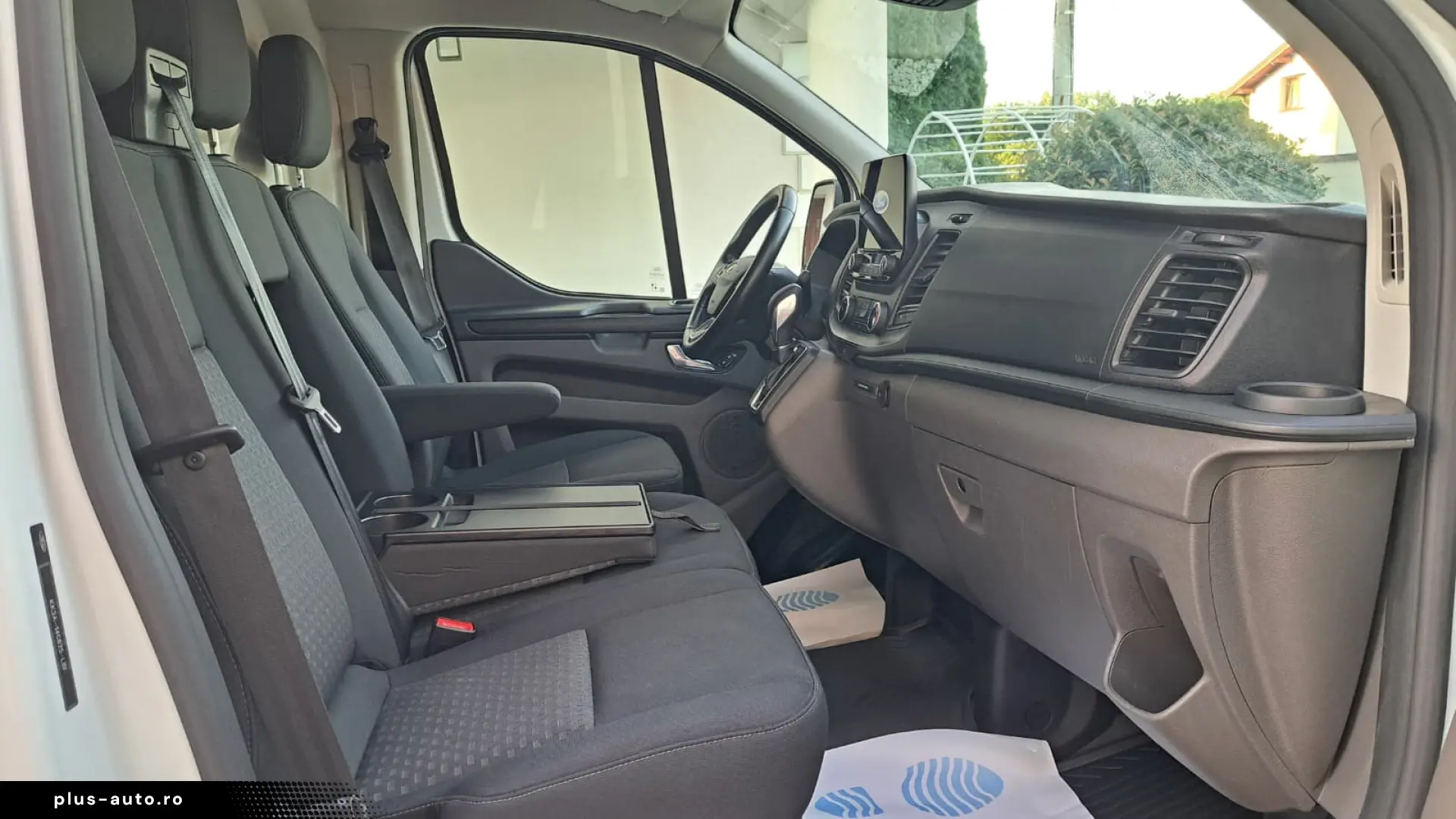 FORD CUSTOM VAN TREND L1H1 FWD A T