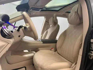 MERCEDES-BENZ EQS 450 4M AMG-LINE HYPESCREEN PANO SI…