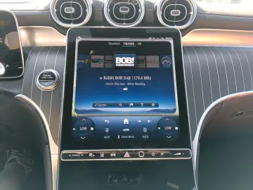 MERCEDES-BENZ GLC 300 d AMG Line 4Matic 360
