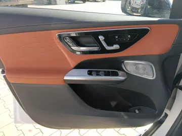 MERCEDES-BENZ GLC 300 d AMG Line 4Matic 360