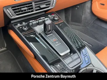 Porsche 992 Carrera 4 GTS Cabriolet COGNAC LIFT HD-MATRI