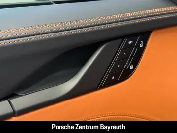 Porsche 992 Carrera 4 GTS Cabriolet COGNAC LIFT HD-MATRI