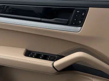PORSCHE Cayenne S Coupé BOSE Sportsitze Soft-Close