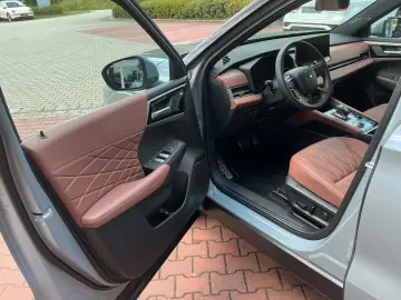 MITSUBISHI PHEV Outlander