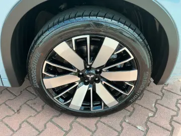 MITSUBISHI PHEV Outlander