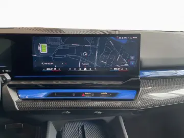 BMW i5 M60 xD Tour. M PRO DAPr Pano