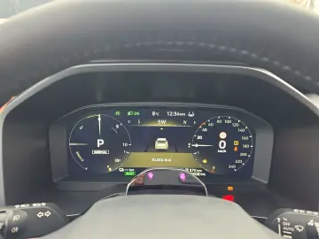 MITSUBISHI Plug-in Hybrid Outlander Top 4WD Luxury