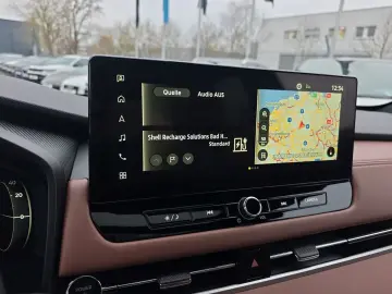 MITSUBISHI Plug-in Hybrid Outlander Top 4WD Luxury