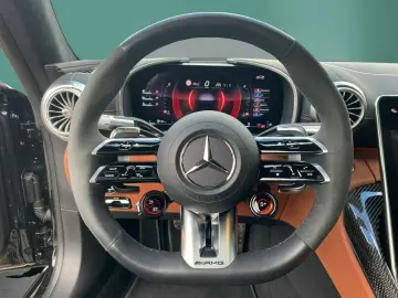 MERCEDES-BENZ AMG GT 63 PERF.SITZ DISTRO