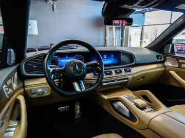 MERCEDES-BENZ GLS 450 d 4Matic
