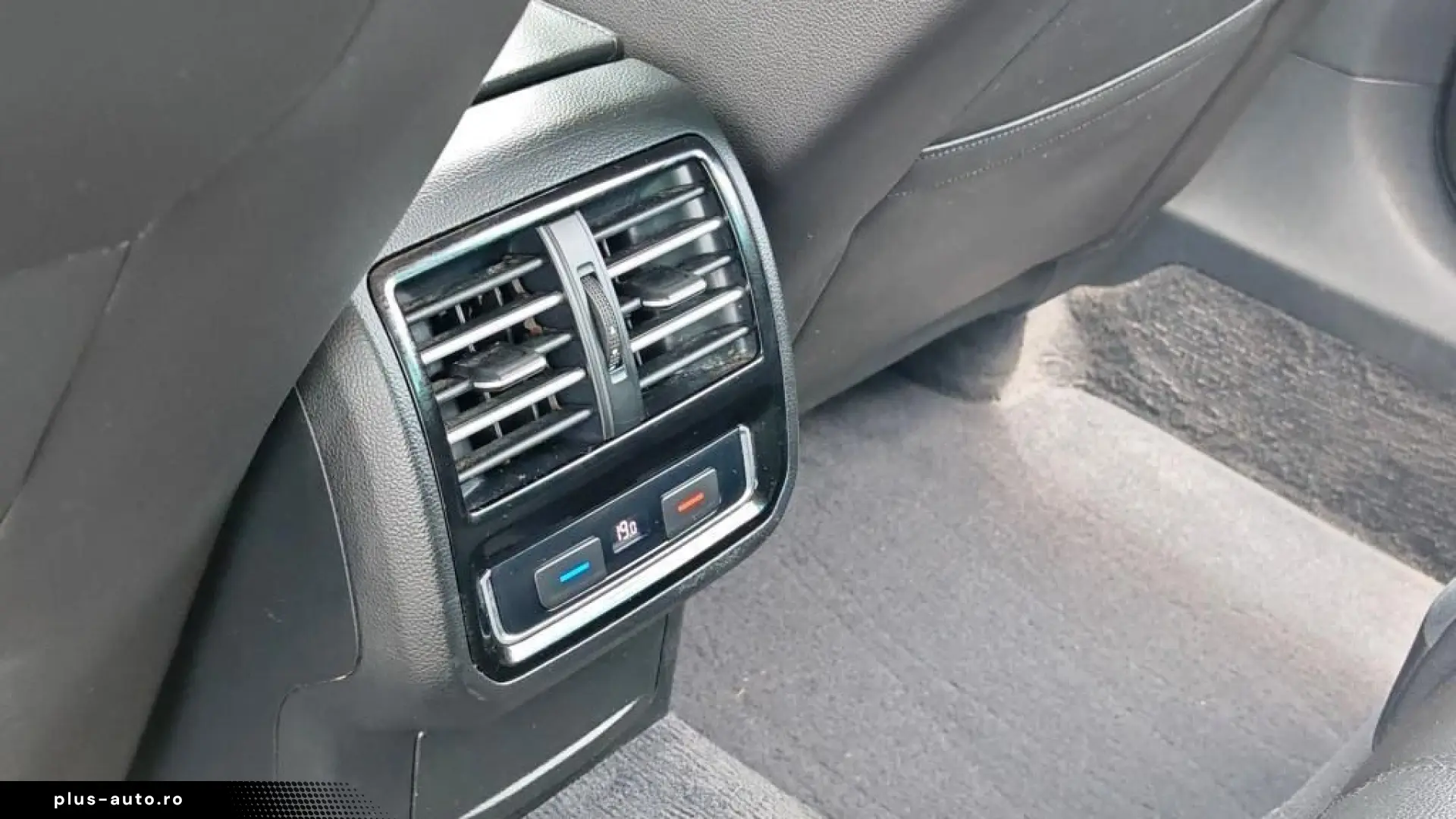 VOLKSWAGEN Passat 2016 — imagine 31