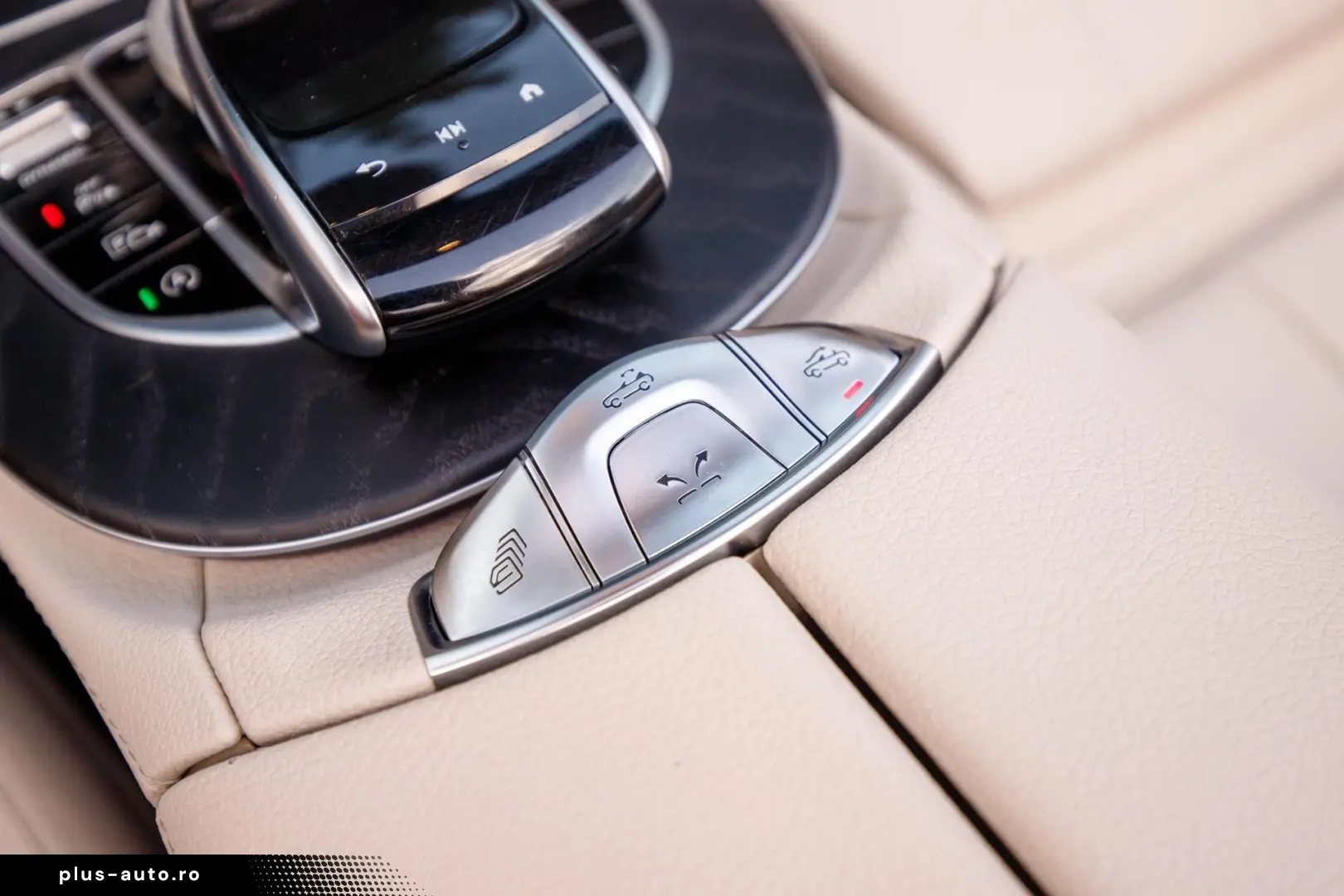 MERCEDES-BENZ E-Class 2021 — imagine 31
