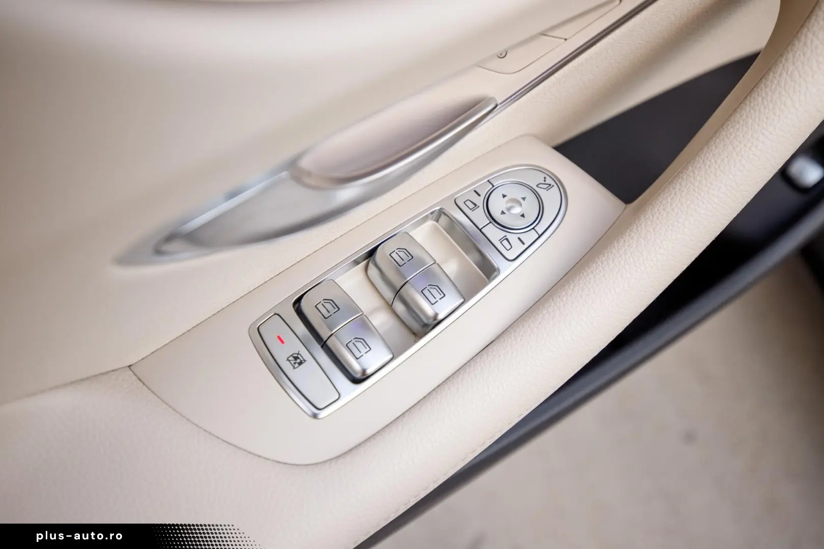 MERCEDES-BENZ E-Class 2021 — imagine 33
