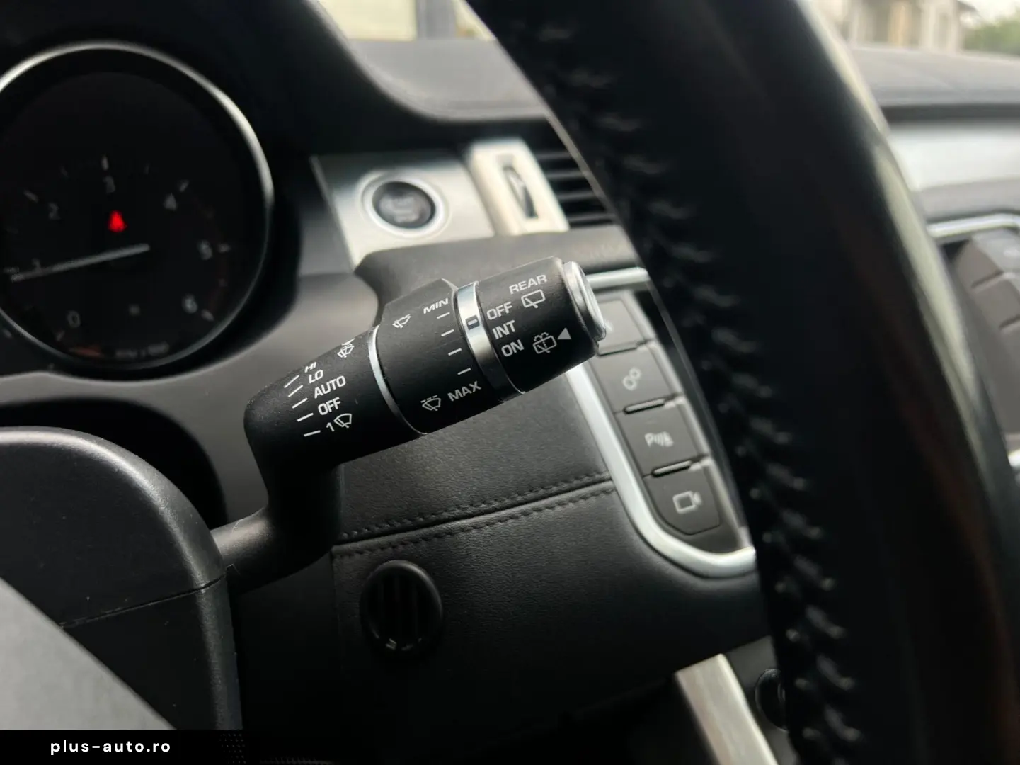 Land-Rover Range-Rover-Evoque