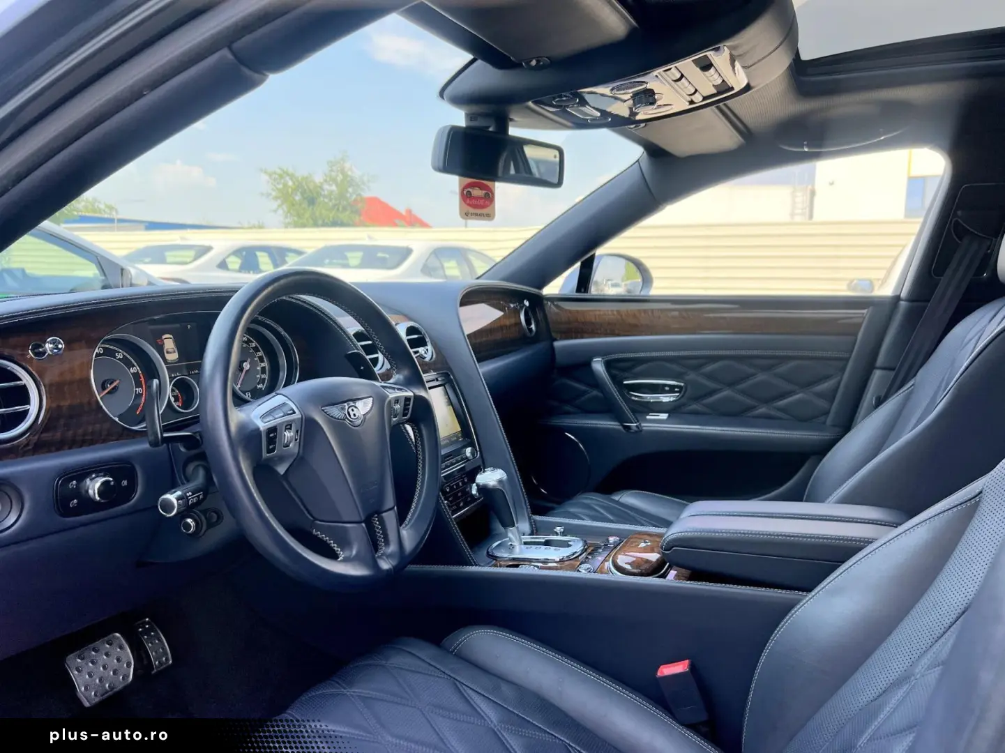Bentley Flying-Spur-