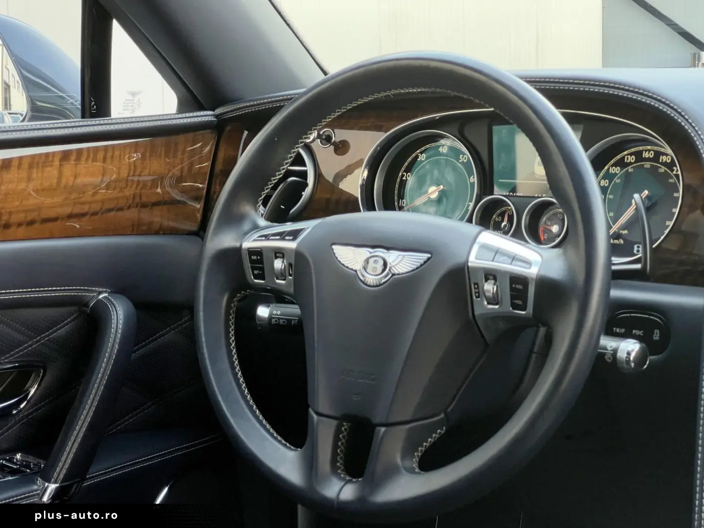 Bentley Flying-Spur-