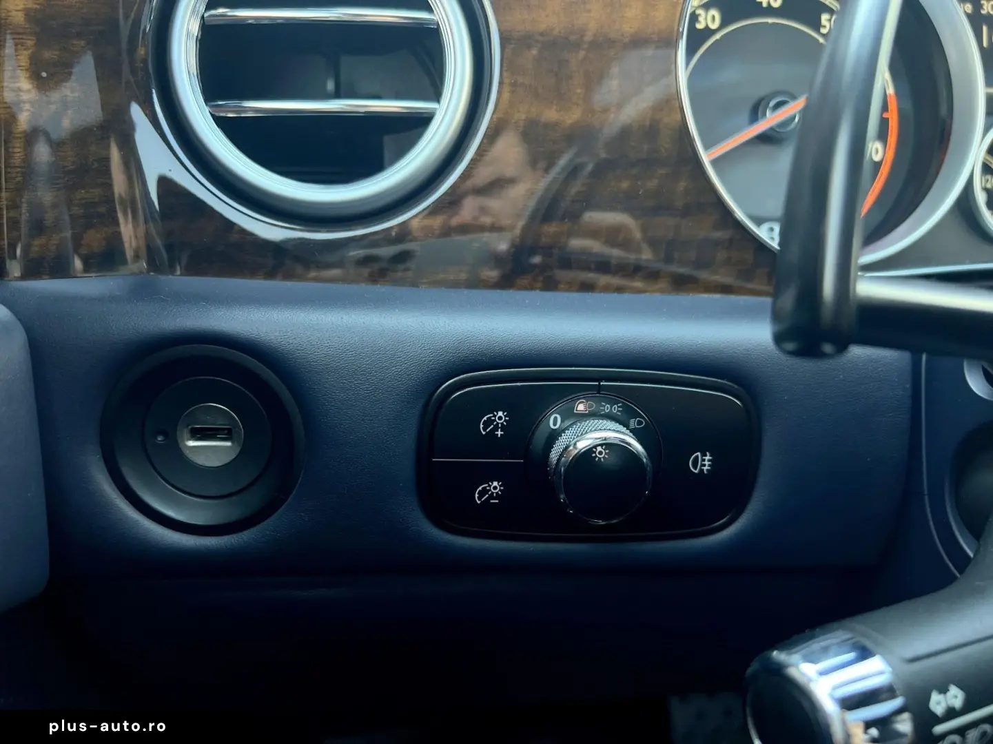 Bentley Flying-Spur-