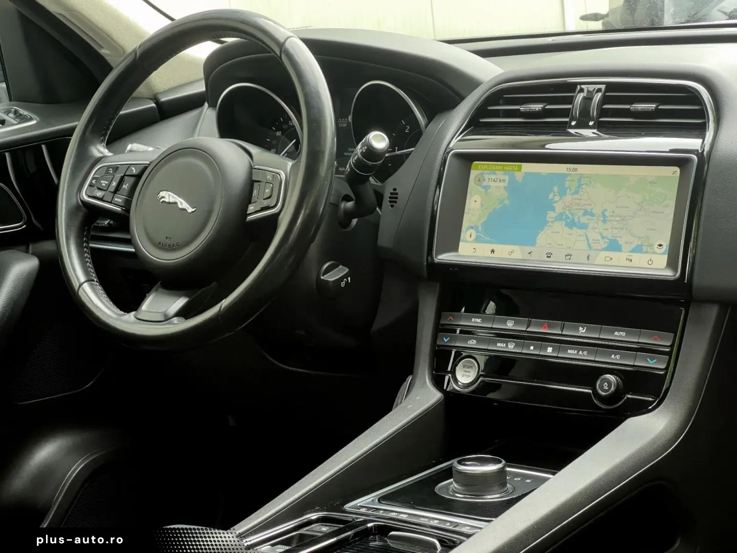 JAGUAR F-PACE 2018 — imagine 8