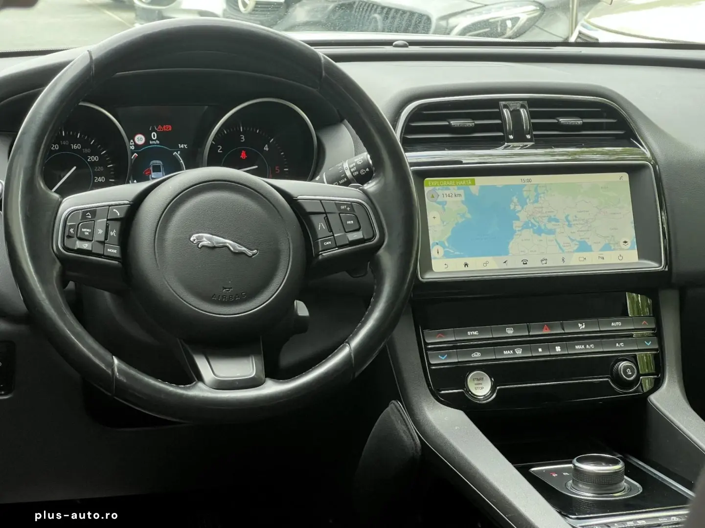 JAGUAR F-PACE 2018 — imagine 11