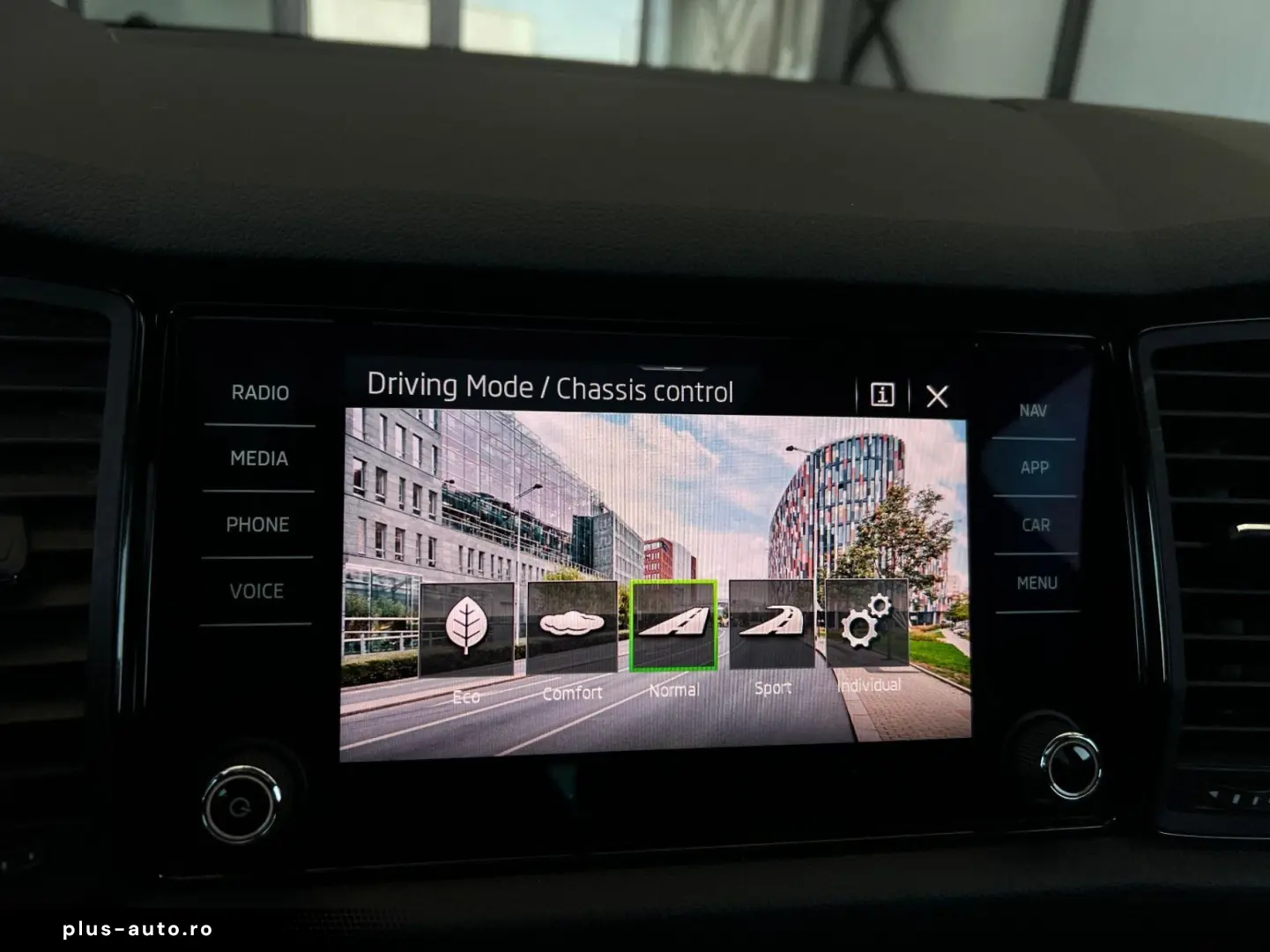 SKODA Kodiaq 2021 — imagine 23