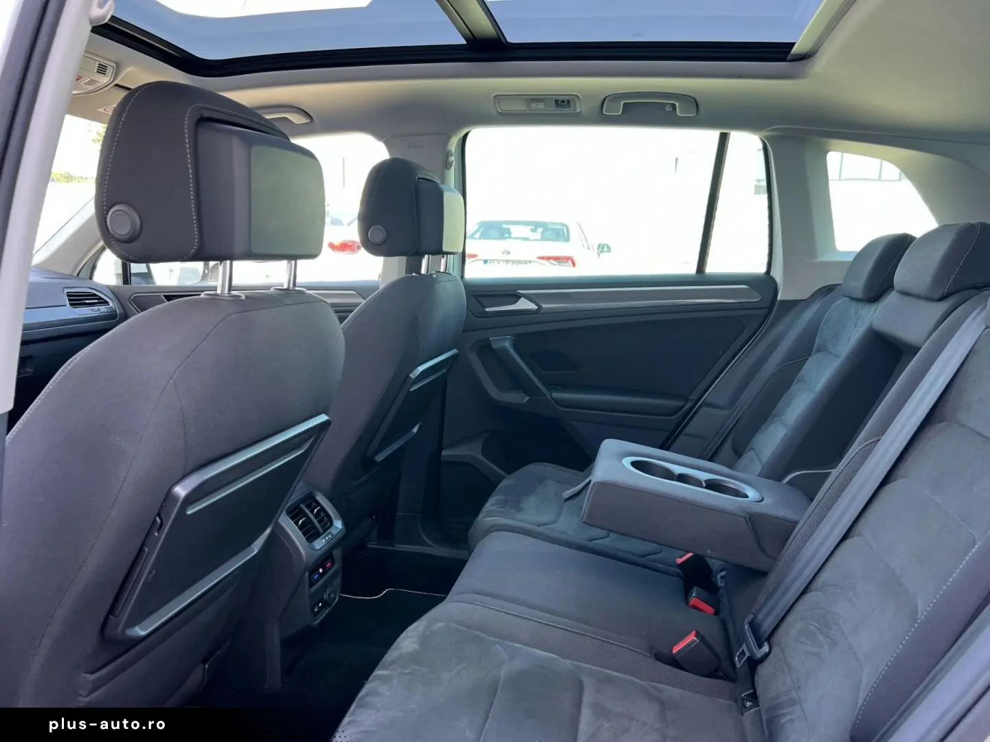 VOLKSWAGEN Tiguan 2019 — imagine 37