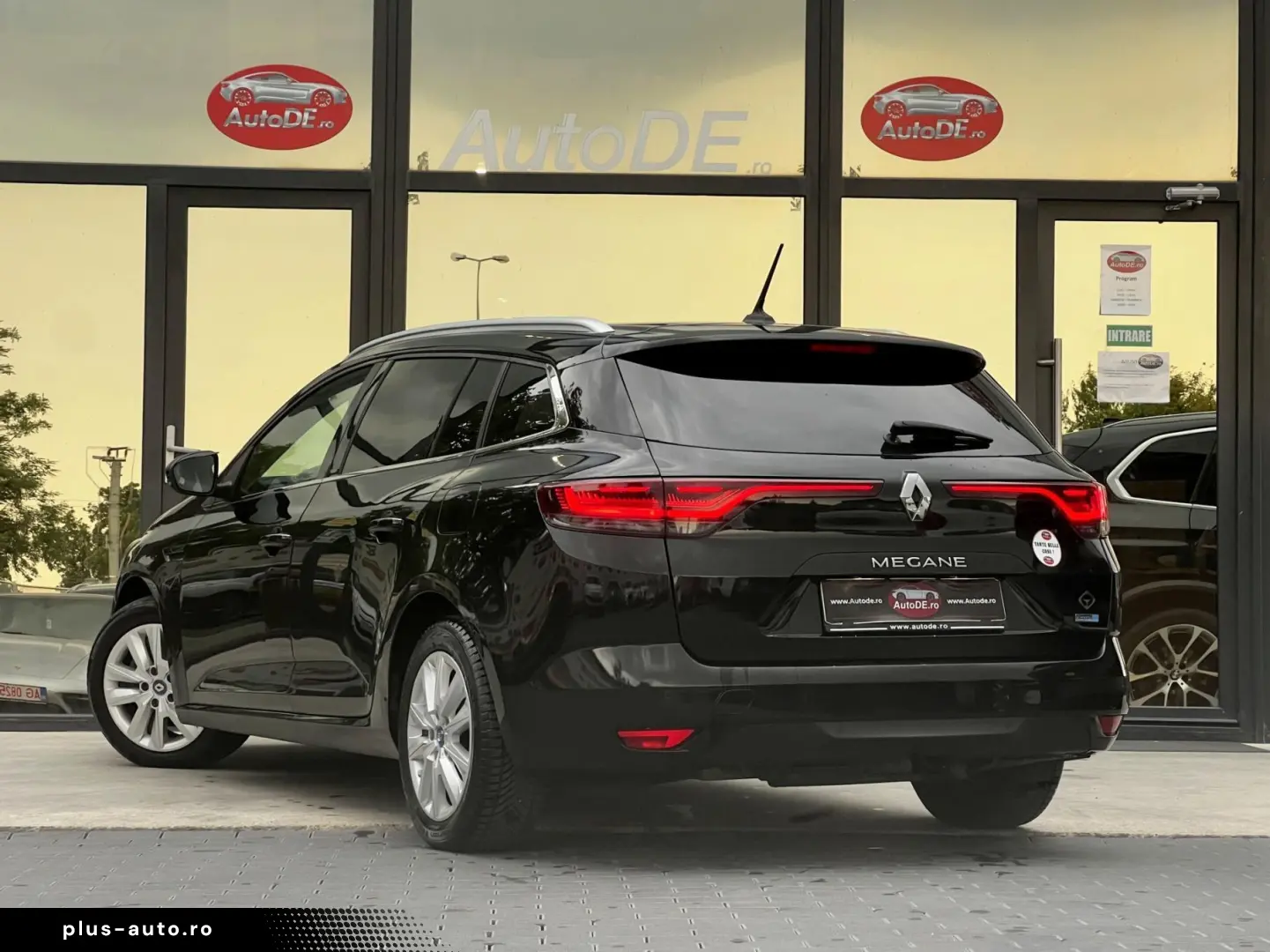 RENAULT Megane 2021 — imagine 3