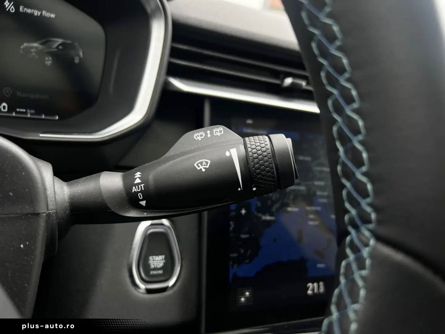 Lynk-Co 01