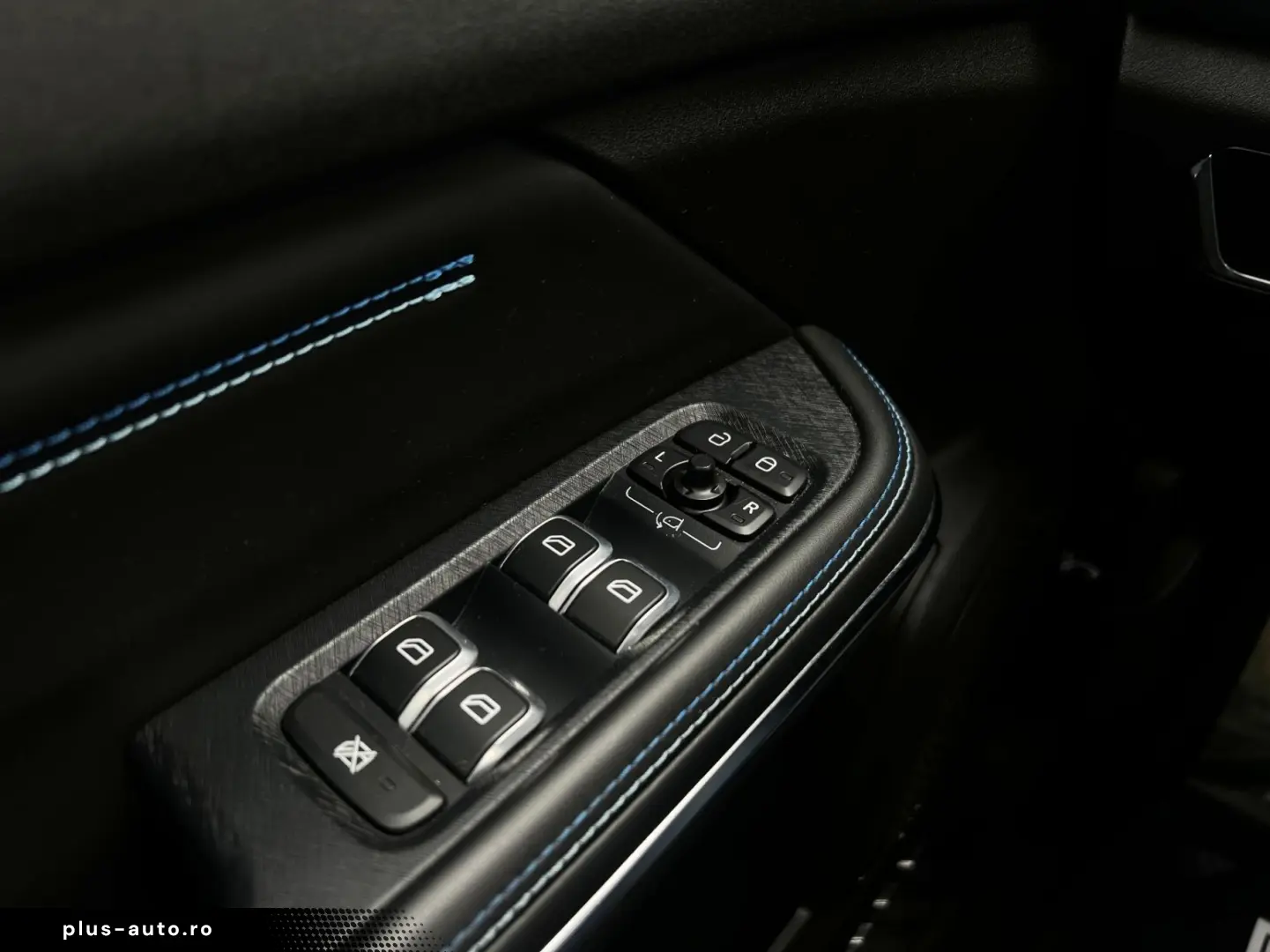 Lynk-Co 01