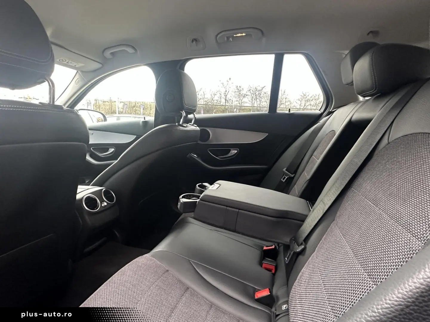 MERCEDES-BENZ C-Class 2018 — imagine 26