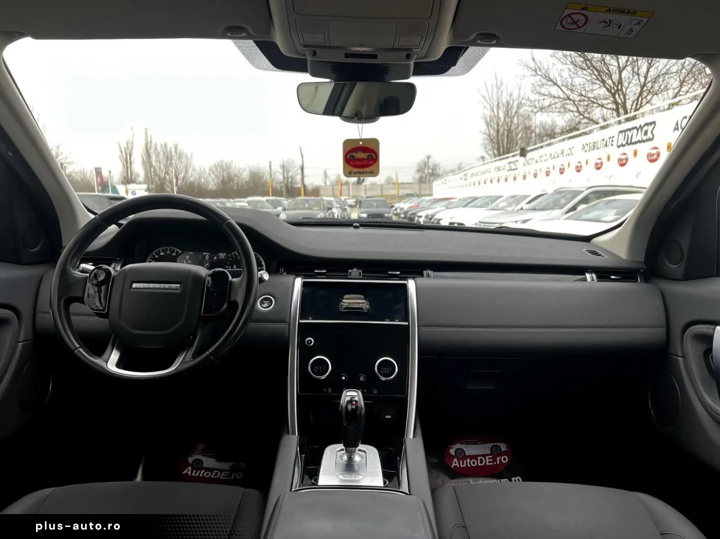Land-Rover Discovery-Sport