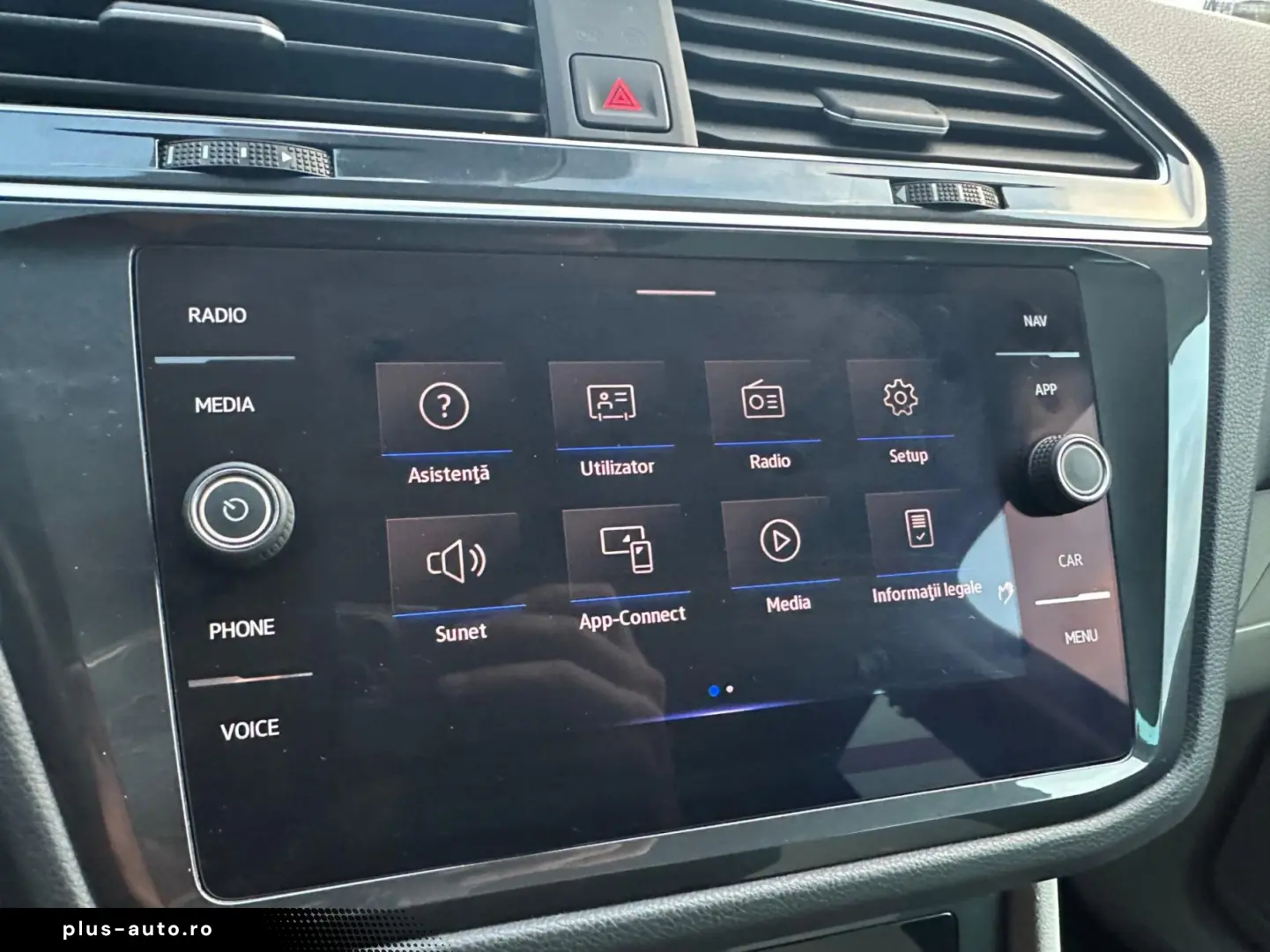 VOLKSWAGEN Tiguan 2020 — imagine 15