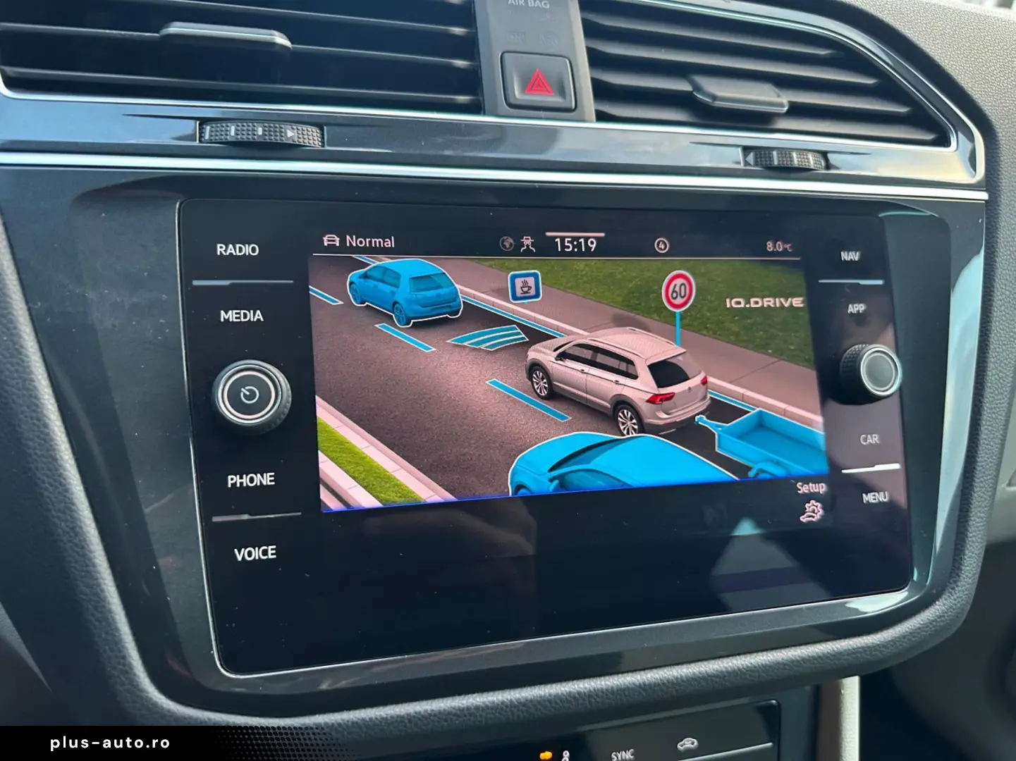 VOLKSWAGEN Tiguan 2020 — imagine 17