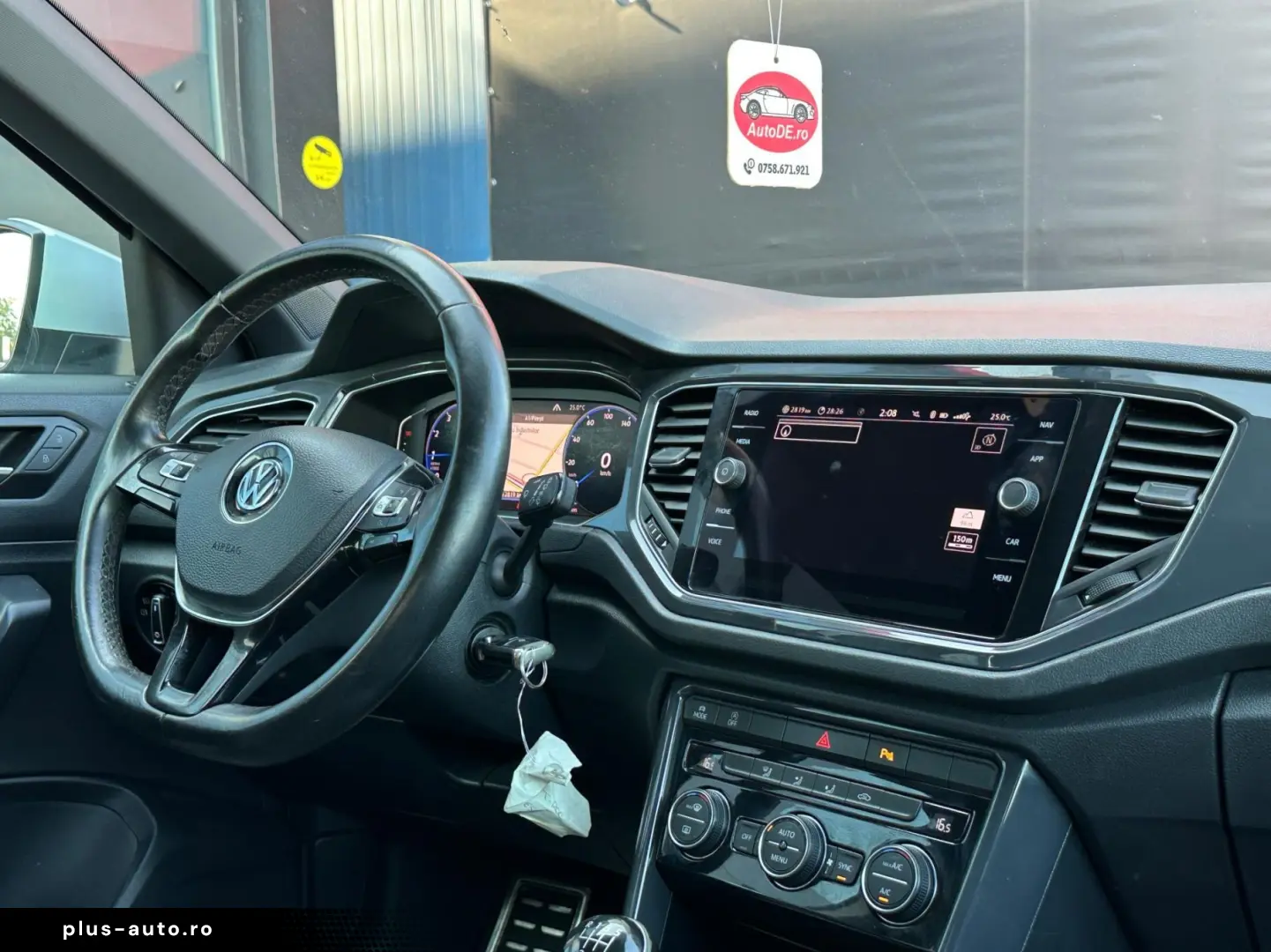 VOLKSWAGEN T-Roc 2017 — imagine 9