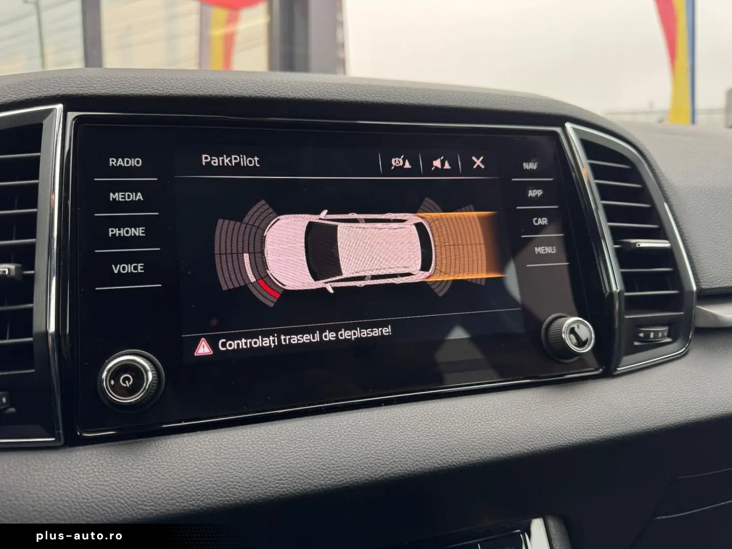 SKODA Karoq 2019 — imagine 11