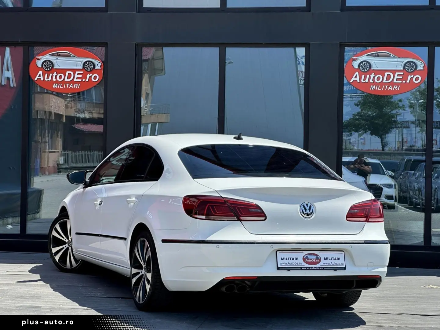 Volkswagen Passat-Cc