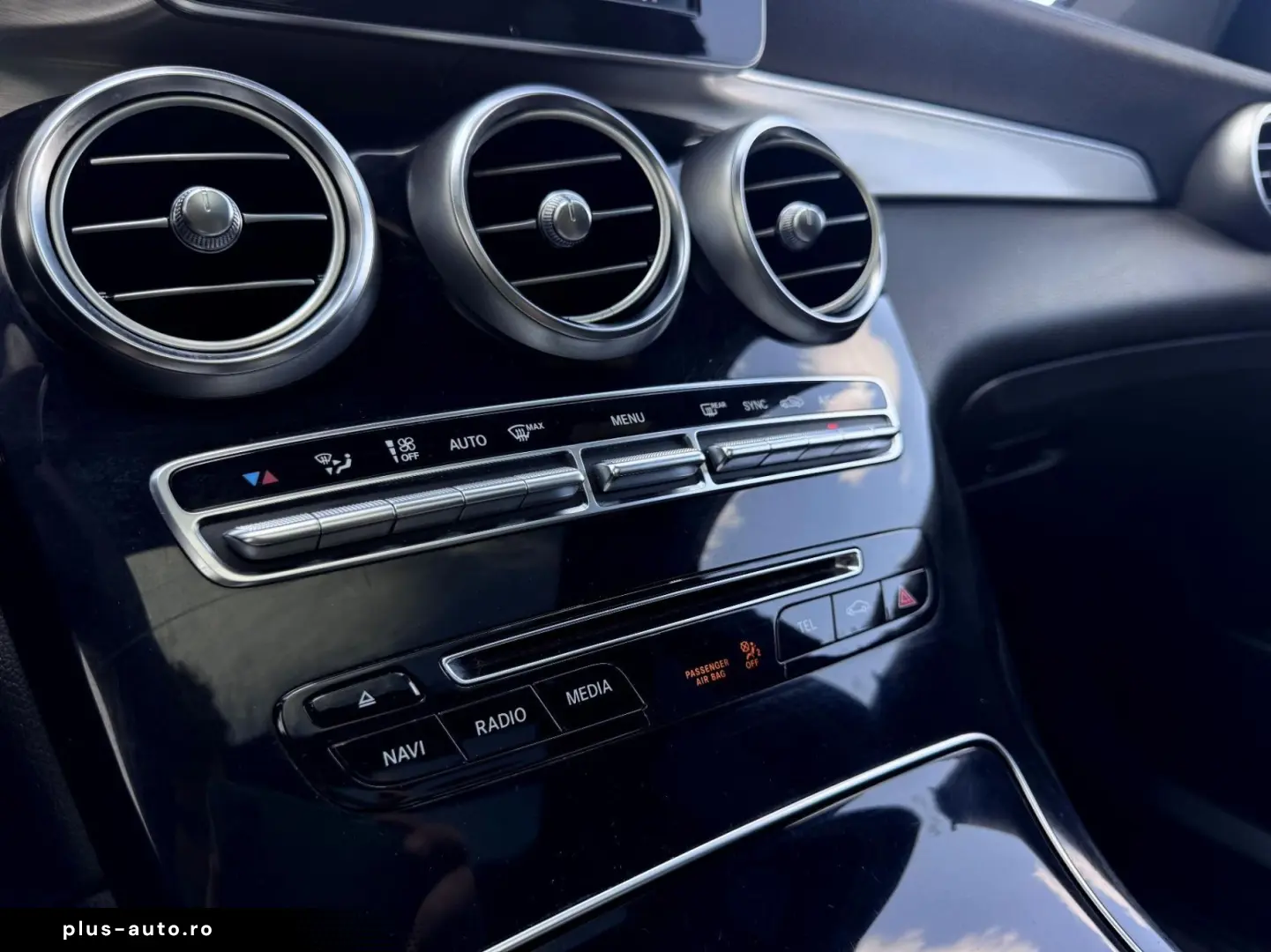 MERCEDES-BENZ GLC 2015 — imagine 16