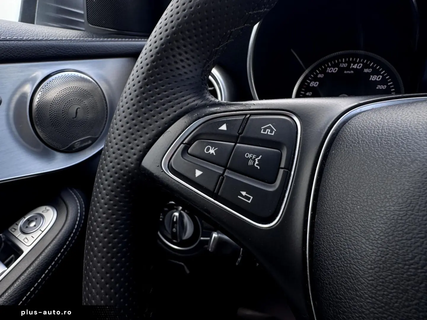 MERCEDES-BENZ GLC 2015 — imagine 17