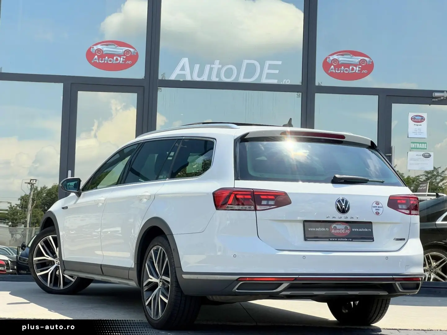 VOLKSWAGEN Passat Alltrack 2021 — imagine 3